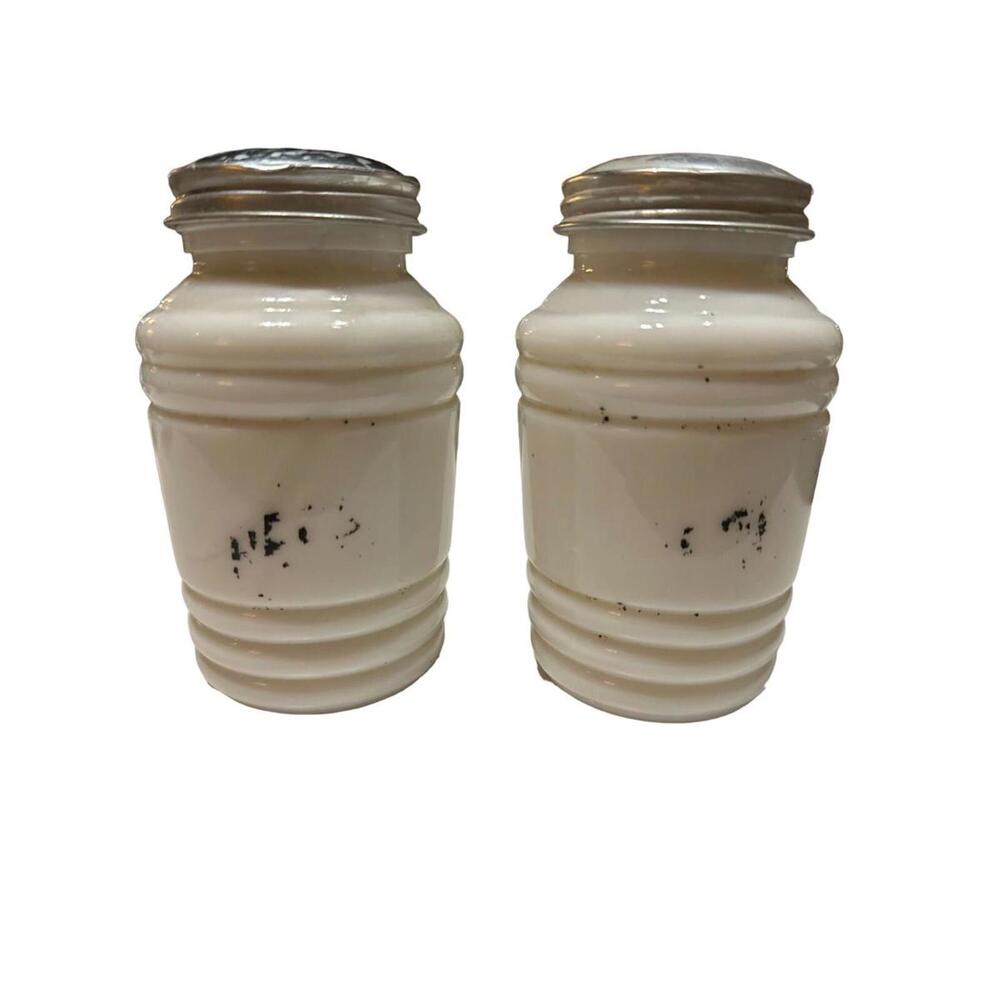 Vintage Mid-century Milk Glass Beehive Salt & Pepper Set White